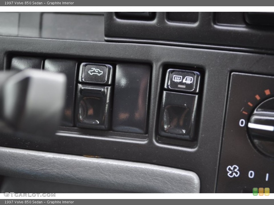 Graphite Interior Controls for the 1997 Volvo 850 Sedan #50889772
