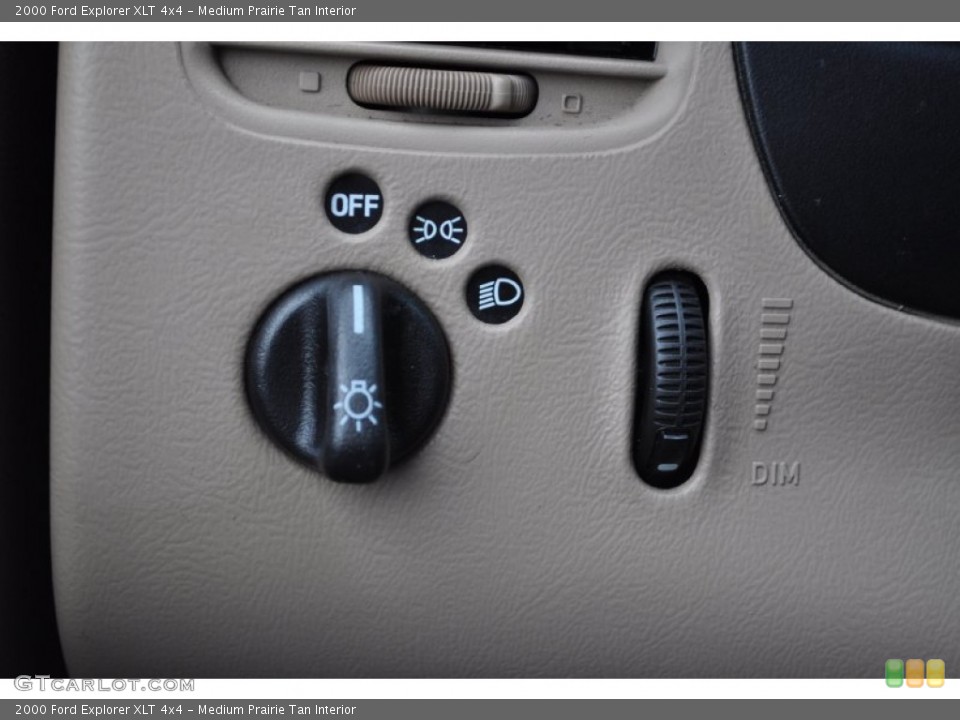 Medium Prairie Tan Interior Controls for the 2000 Ford Explorer XLT 4x4 #50891305