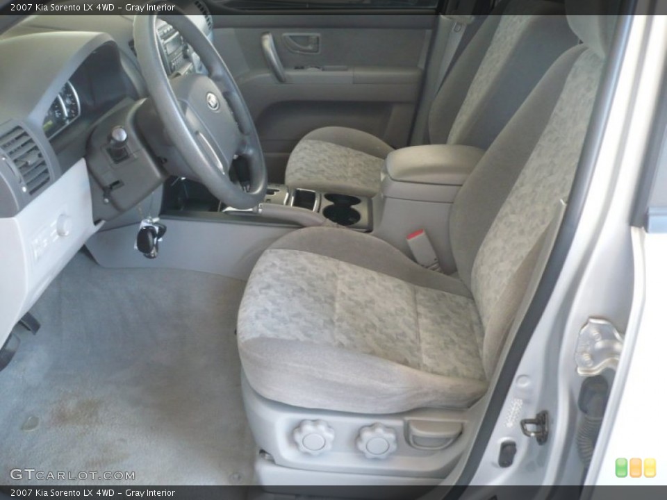 Gray Interior Photo for the 2007 Kia Sorento LX 4WD #50891502