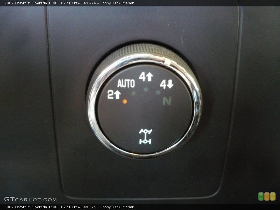 Ebony Black Interior Controls for the 2007 Chevrolet Silverado 1500 LT Z71 Crew Cab 4x4 #50892466