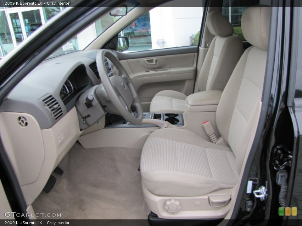 Gray Interior Photo for the 2009 Kia Sorento LX #50897650