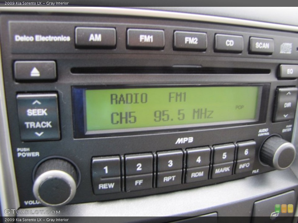 Gray Interior Controls for the 2009 Kia Sorento LX #50897851