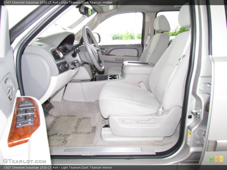 Light Titanium/Dark Titanium Interior Photo for the 2007 Chevrolet Suburban 1500 LT 4x4 #50905606