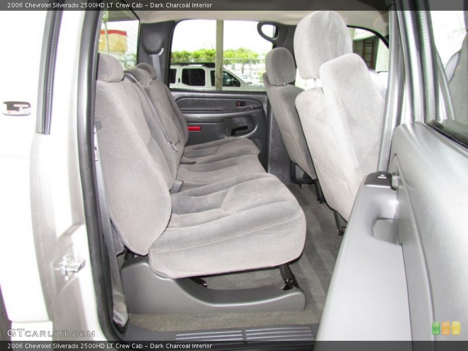 Dark Charcoal Interior Photo for the 2006 Chevrolet Silverado 2500HD LT Crew Cab #50906536
