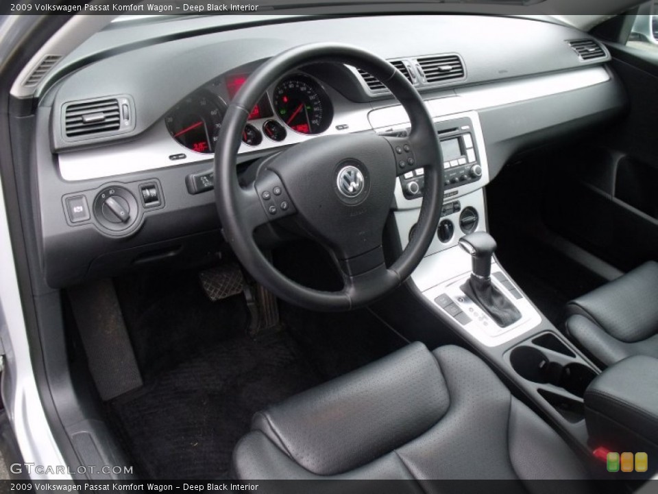 Deep Black Interior Photo for the 2009 Volkswagen Passat Komfort Wagon #50909245