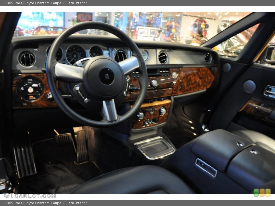 Black Interior Dashboard for the 2009 Rolls-Royce Phantom Coupe #50911192