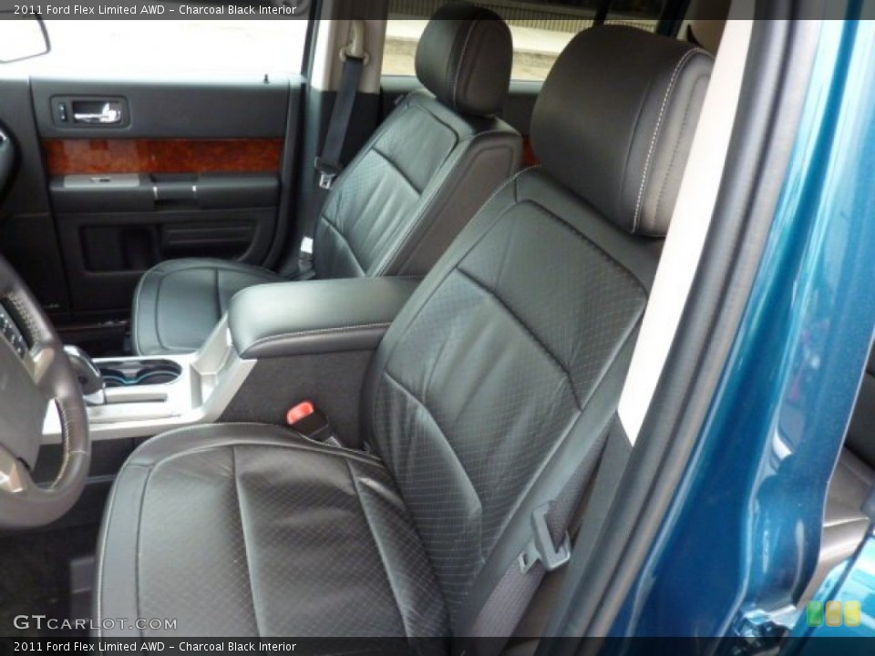 Charcoal Black Interior Photo for the 2011 Ford Flex Limited AWD #50912874