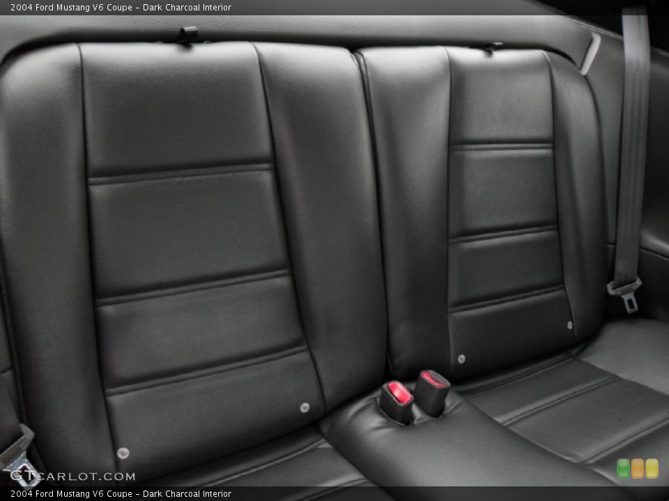 Dark Charcoal Interior Photo for the 2004 Ford Mustang V6 Coupe #50914677