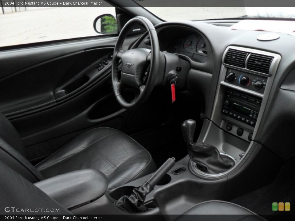 Dark Charcoal Interior Photo for the 2004 Ford Mustang V6 Coupe #50914704