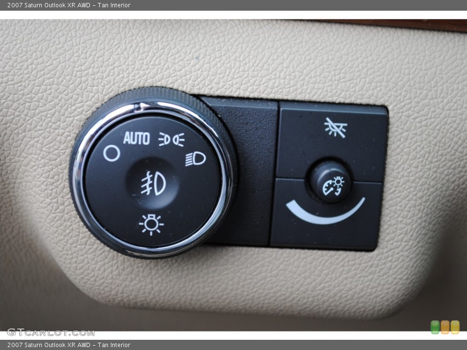 Tan Interior Controls for the 2007 Saturn Outlook XR AWD #50920303
