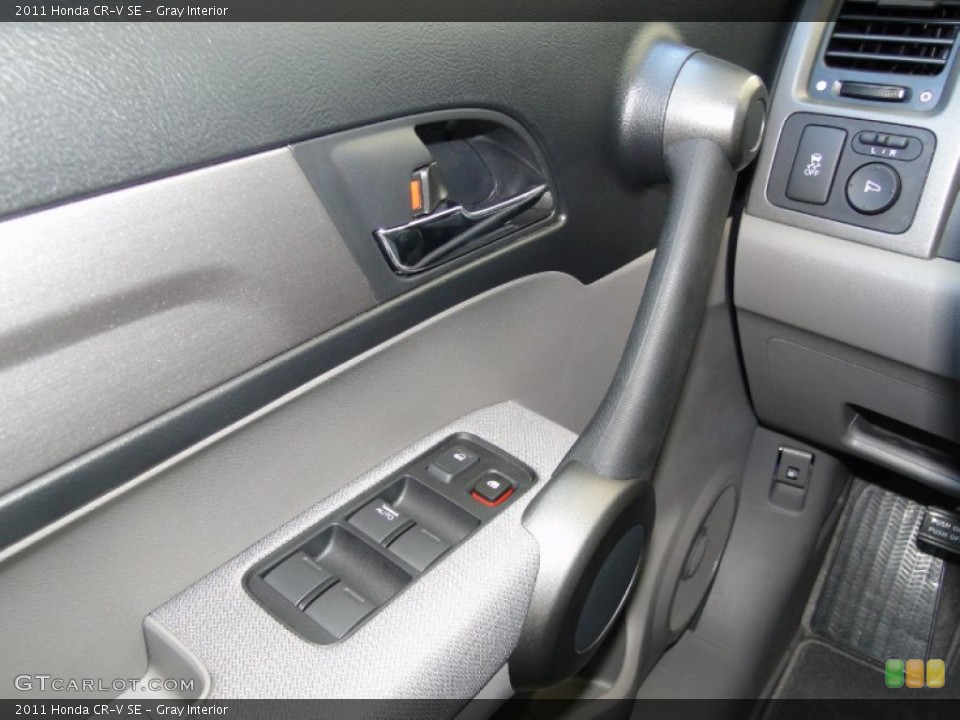 Gray Interior Controls for the 2011 Honda CR-V SE #50933475