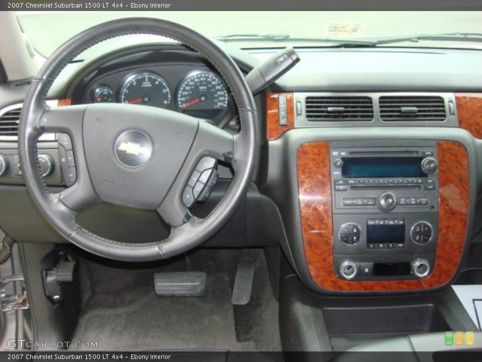 Ebony Interior Dashboard for the 2007 Chevrolet Suburban 1500 LT 4x4 #50939898
