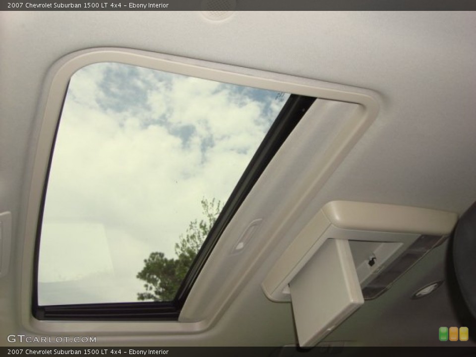 Ebony Interior Sunroof for the 2007 Chevrolet Suburban 1500 LT 4x4 #50939913