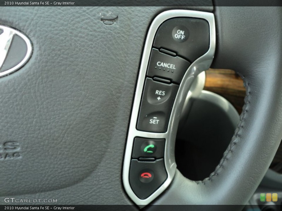 Gray Interior Controls for the 2010 Hyundai Santa Fe SE #50948829