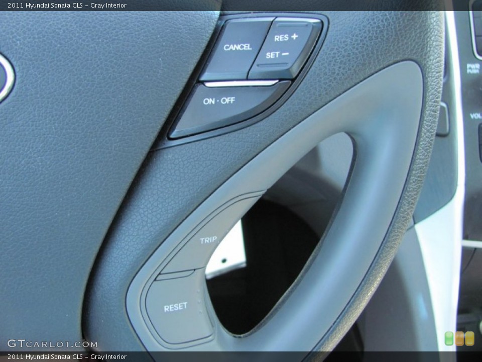 Gray Interior Controls for the 2011 Hyundai Sonata GLS #50951757