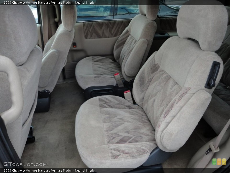 Neutral Interior Photo for the 1999 Chevrolet Venture  #50952402