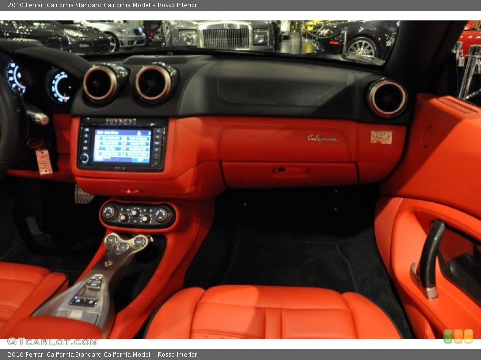 Rosso Interior Dashboard for the 2010 Ferrari California  #50961342