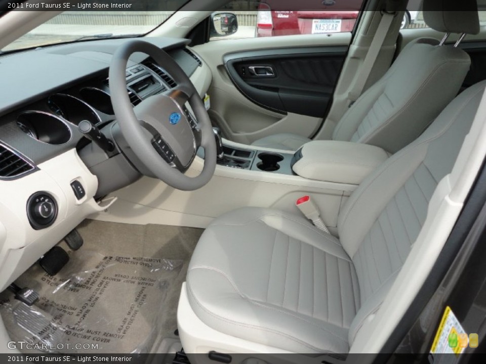 Light Stone Interior Photo for the 2011 Ford Taurus SE #50963358