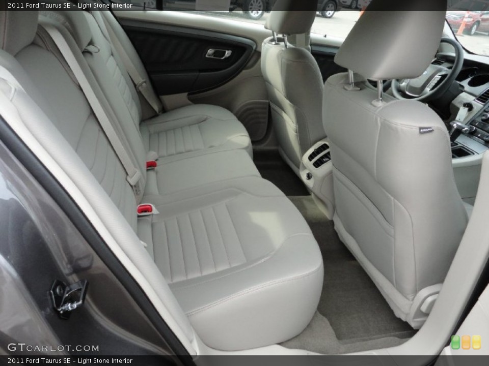 Light Stone Interior Photo for the 2011 Ford Taurus SE #50963412