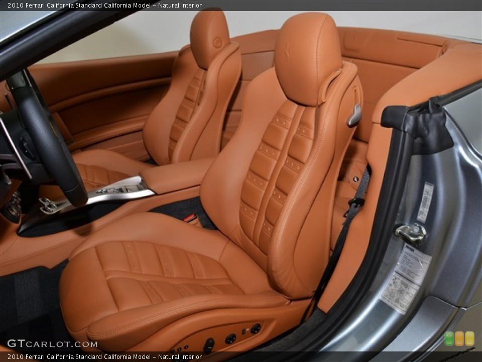 Natural Interior Photo for the 2010 Ferrari California  #50966547