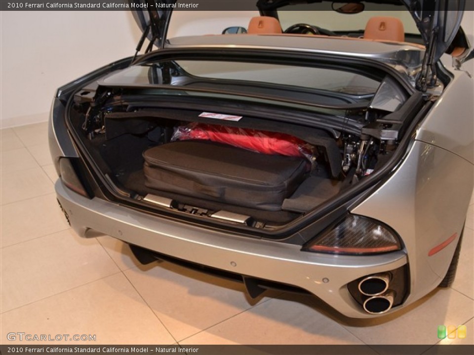 Natural Interior Trunk for the 2010 Ferrari California  #50966679