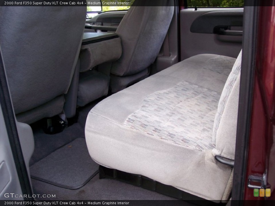 Medium Graphite Interior Photo for the 2000 Ford F350 Super Duty XLT Crew Cab 4x4 #50969376