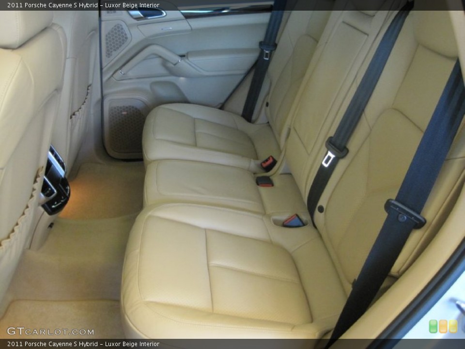 Luxor Beige Interior Photo for the 2011 Porsche Cayenne S Hybrid #50993315