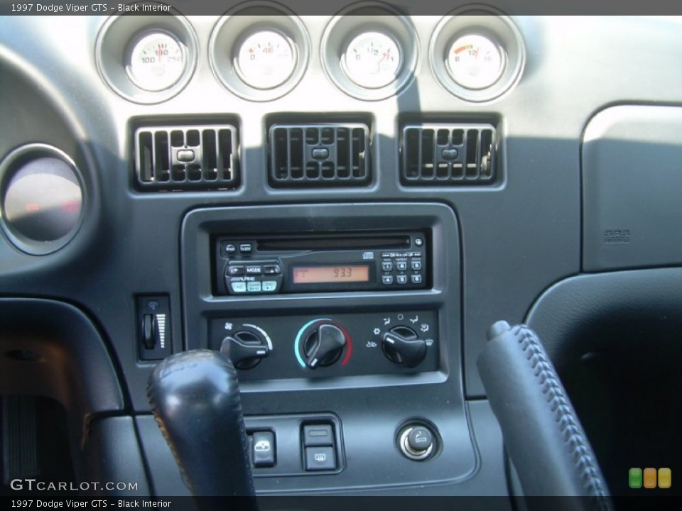 Black Interior Controls for the 1997 Dodge Viper GTS #51011425