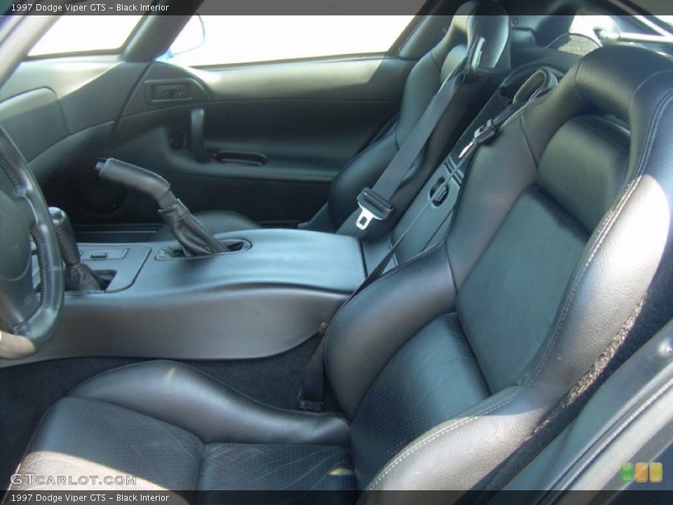 Black Interior Photo for the 1997 Dodge Viper GTS #51011464