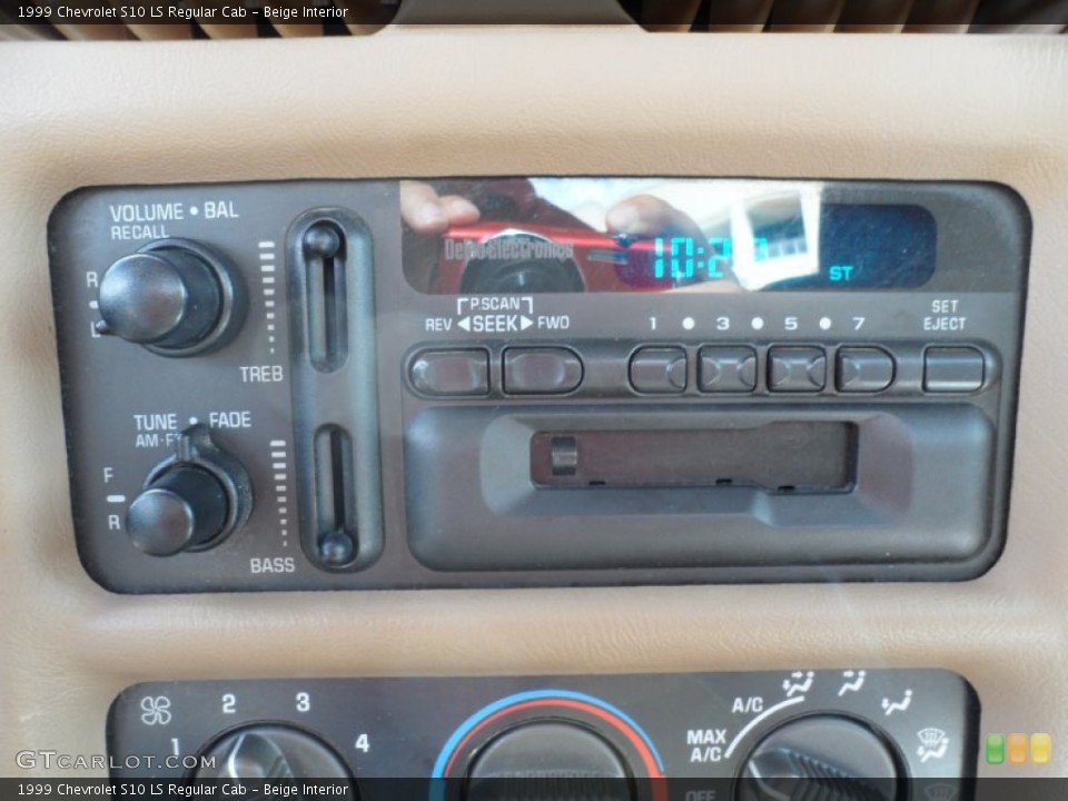 Beige Interior Controls for the 1999 Chevrolet S10 LS Regular Cab #51011786
