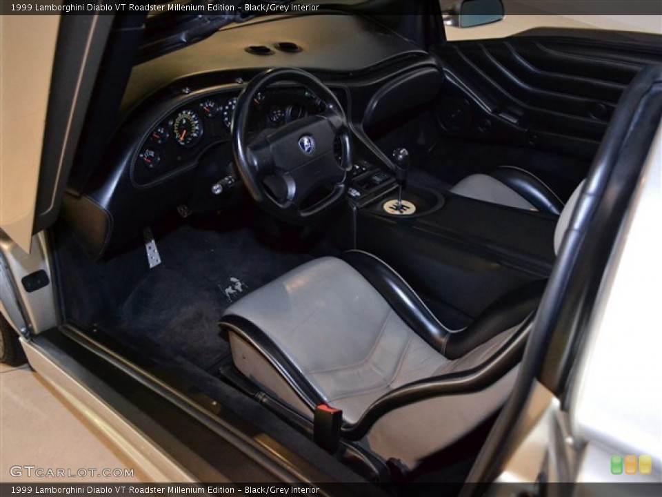 Black/Grey Interior Photo for the 1999 Lamborghini Diablo VT Roadster Millenium Edition #51013105