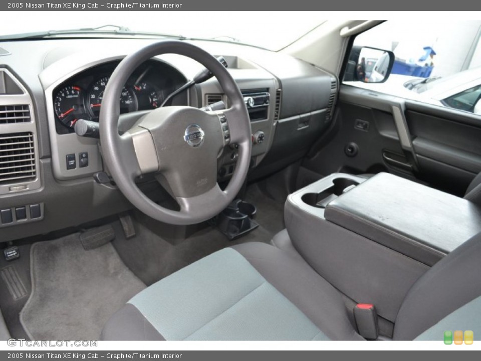 Graphite/Titanium Interior Photo for the 2005 Nissan Titan XE King Cab #51020377