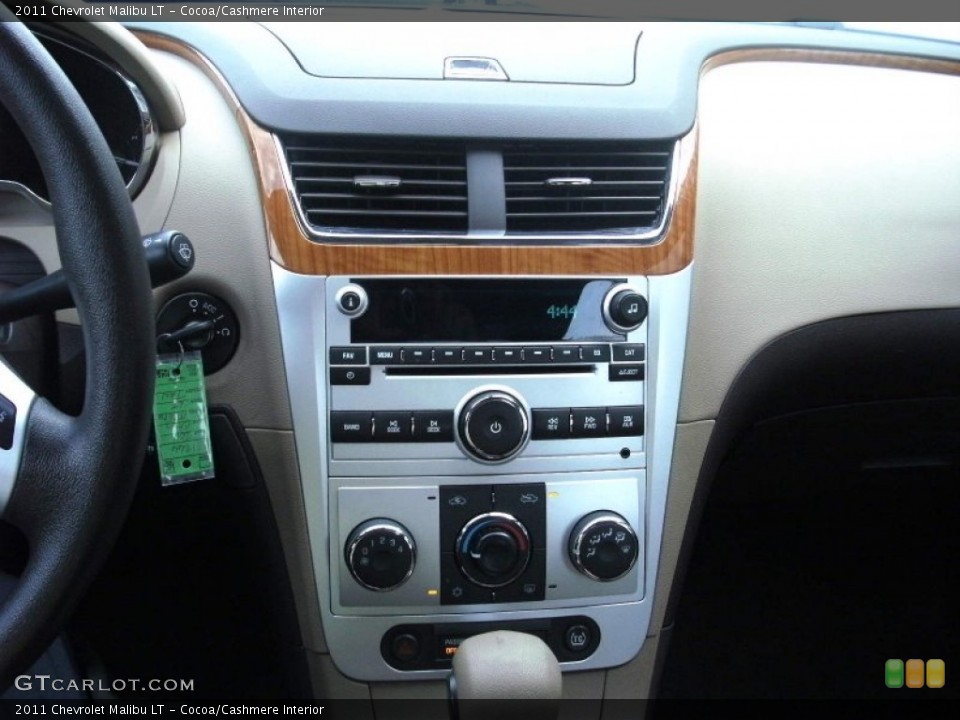 Cocoa/Cashmere Interior Controls for the 2011 Chevrolet Malibu LT #51022489
