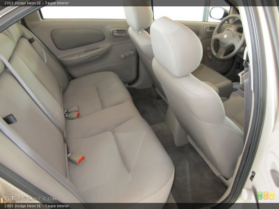Taupe Interior Photo for the 2003 Dodge Neon SE #51024706