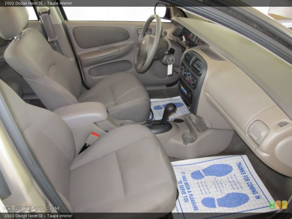 Taupe Interior Photo for the 2003 Dodge Neon SE #51024733