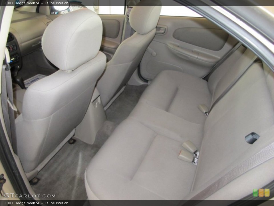Taupe Interior Photo for the 2003 Dodge Neon SE #51024745