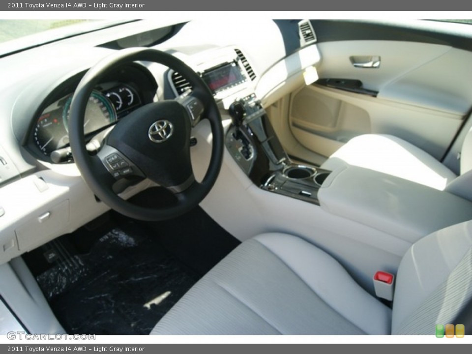 Light Gray Interior Photo for the 2011 Toyota Venza I4 AWD #51026917