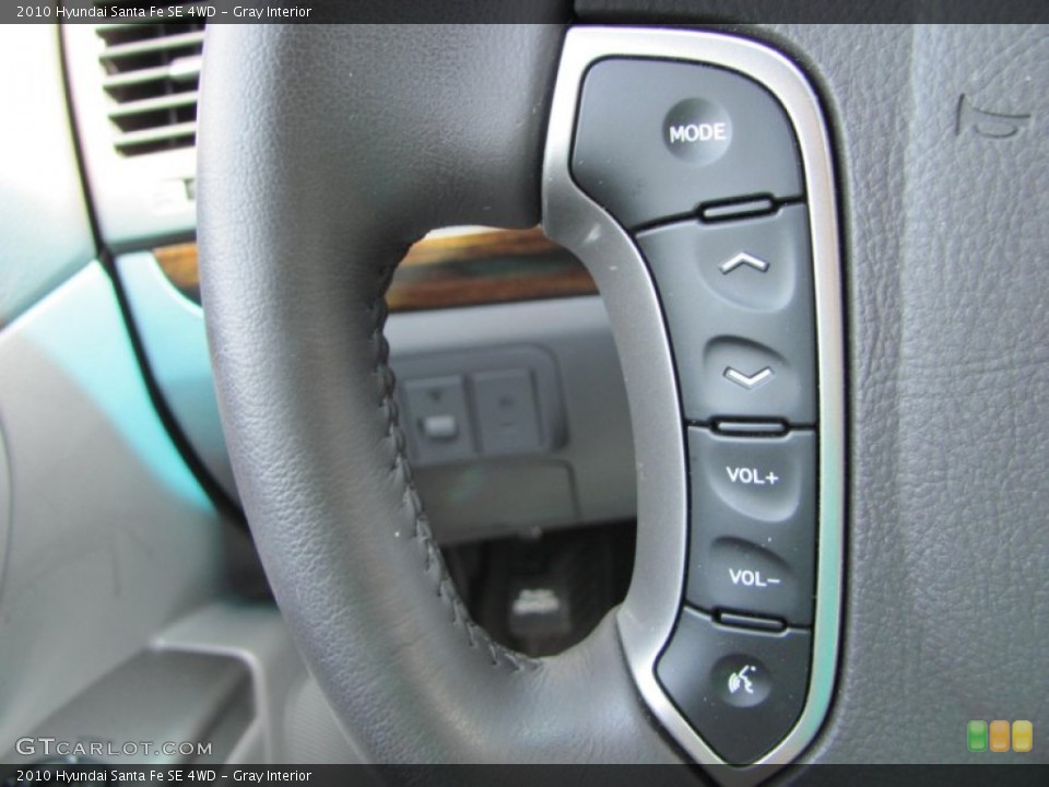 Gray Interior Controls for the 2010 Hyundai Santa Fe SE 4WD #51028498