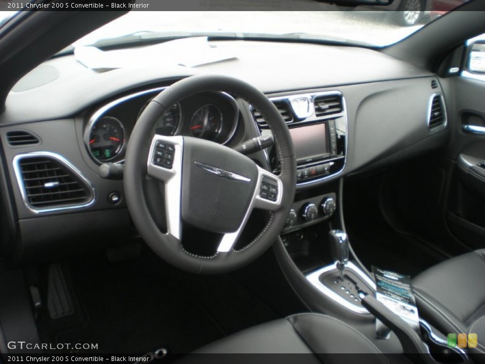 Black Interior Photo for the 2011 Chrysler 200 S Convertible #51032296