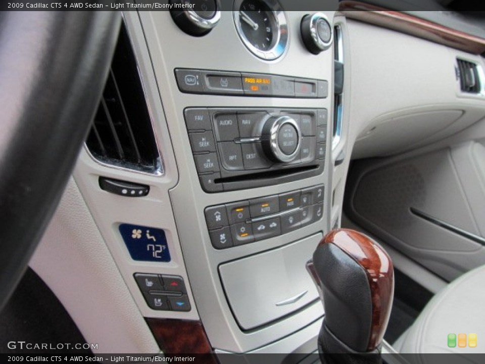 Light Titanium/Ebony Interior Controls for the 2009 Cadillac CTS 4 AWD Sedan #51038452