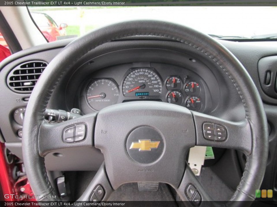 Light Cashmere/Ebony Interior Steering Wheel for the 2005 Chevrolet TrailBlazer EXT LT 4x4 #51039904