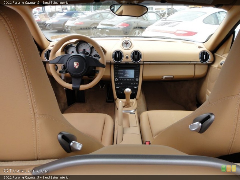 Sand Beige Interior Dashboard for the 2011 Porsche Cayman S #51040438