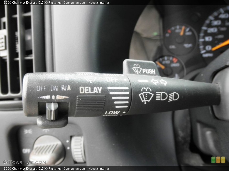 Neutral Interior Controls for the 2000 Chevrolet Express G1500 Passenger Conversion Van #51050635