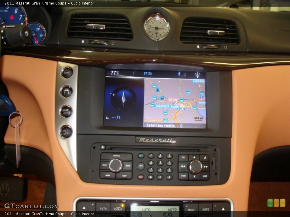 Cuoio Interior Controls for the 2011 Maserati GranTurismo Coupe #51051082