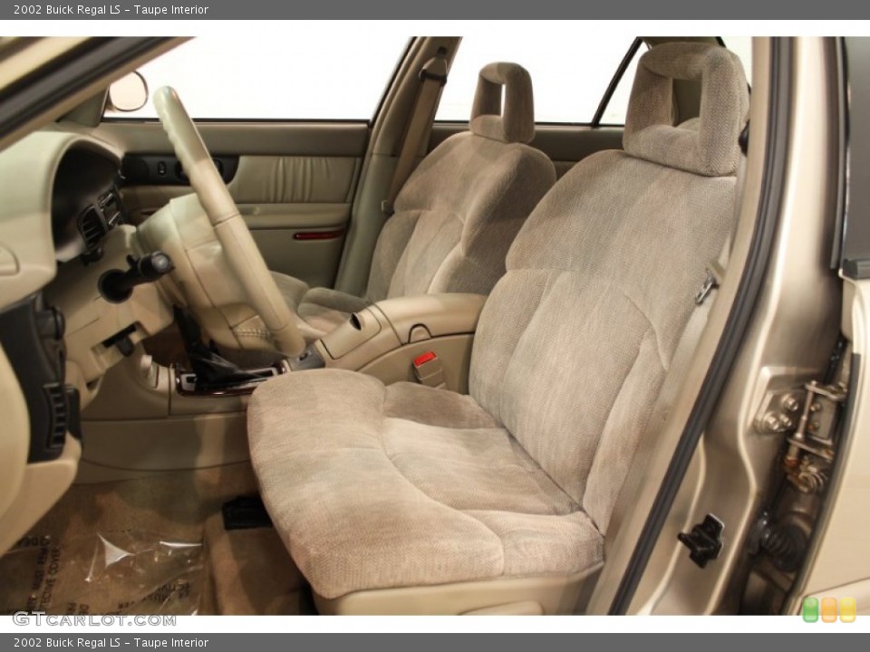 Taupe Interior Photo for the 2002 Buick Regal LS #51054499