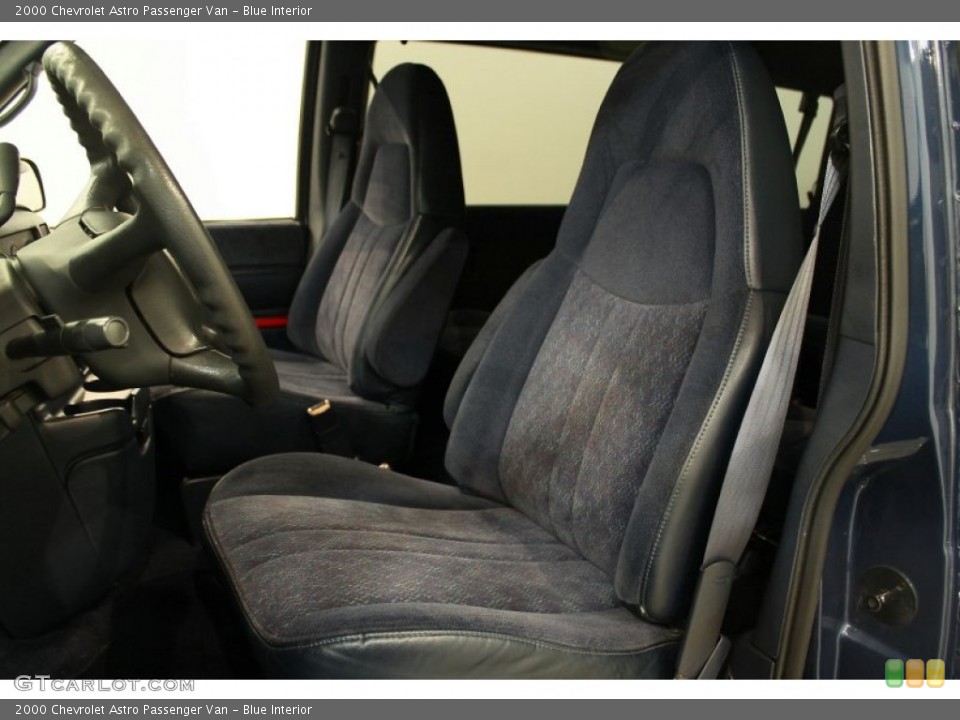 Blue Interior Photo for the 2000 Chevrolet Astro Passenger Van #51054820