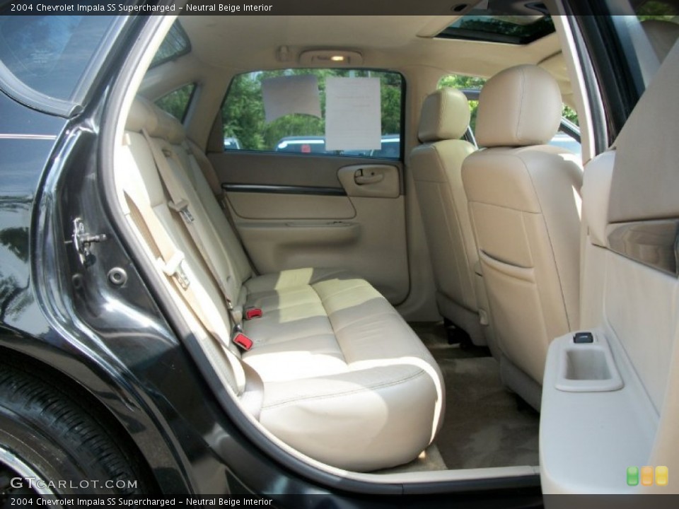 Neutral Beige Interior Photo for the 2004 Chevrolet Impala SS Supercharged #51059953