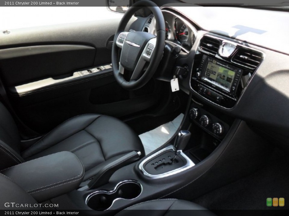 Black Interior Photo for the 2011 Chrysler 200 Limited #51065282