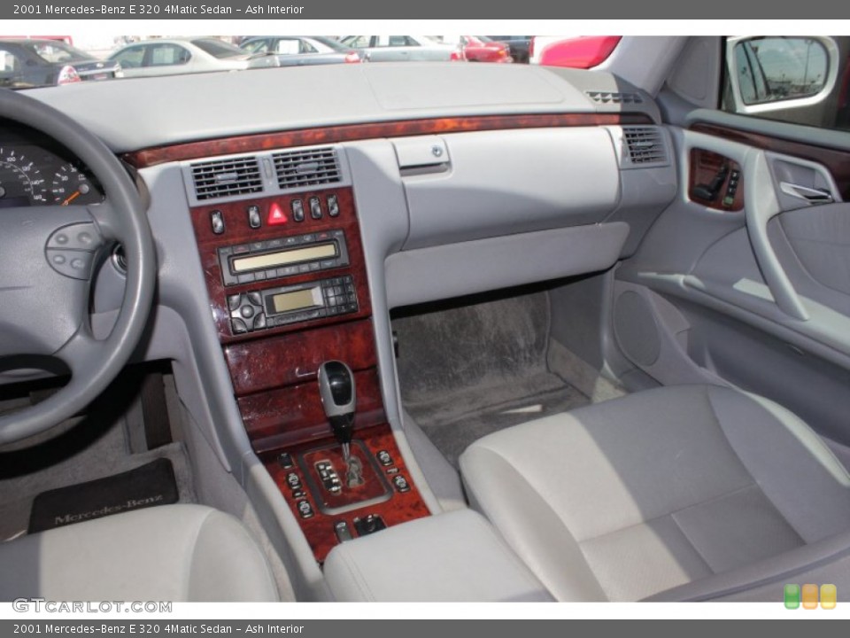 Ash Interior Photo for the 2001 Mercedes-Benz E 320 4Matic Sedan #51074699