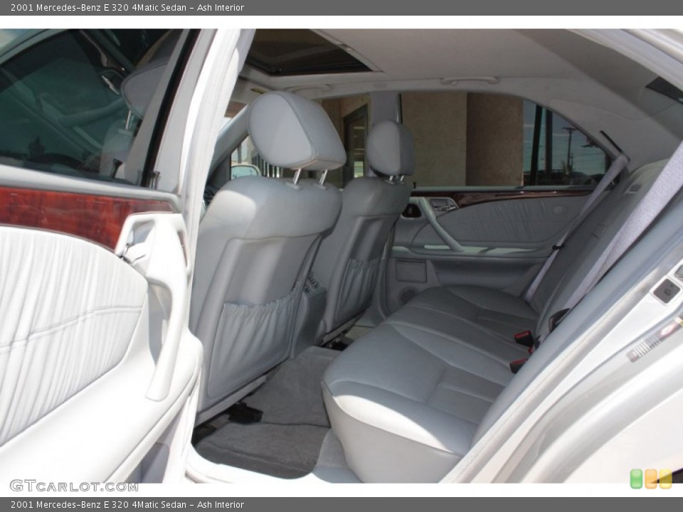 Ash Interior Photo for the 2001 Mercedes-Benz E 320 4Matic Sedan #51074726